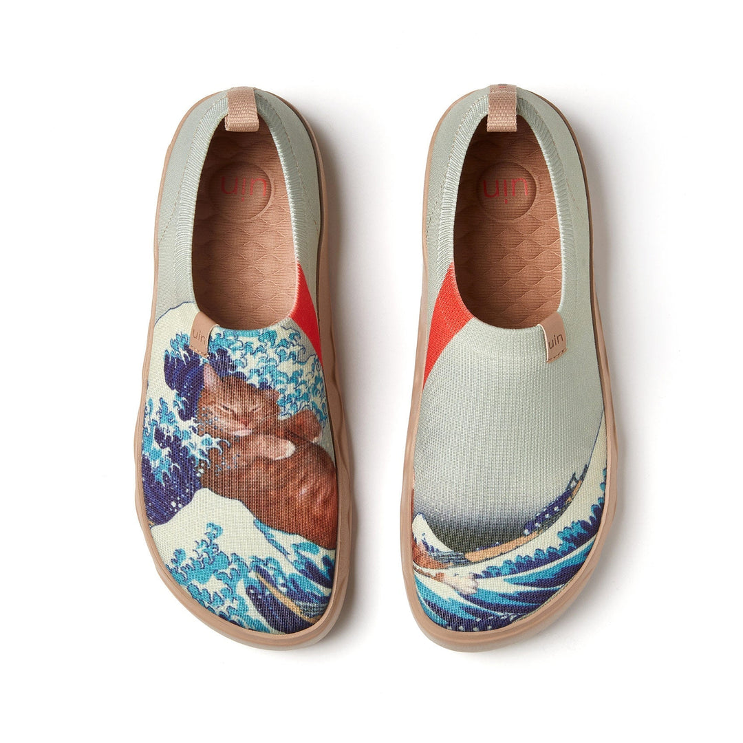 The Great Wave and the Cat 4 Women