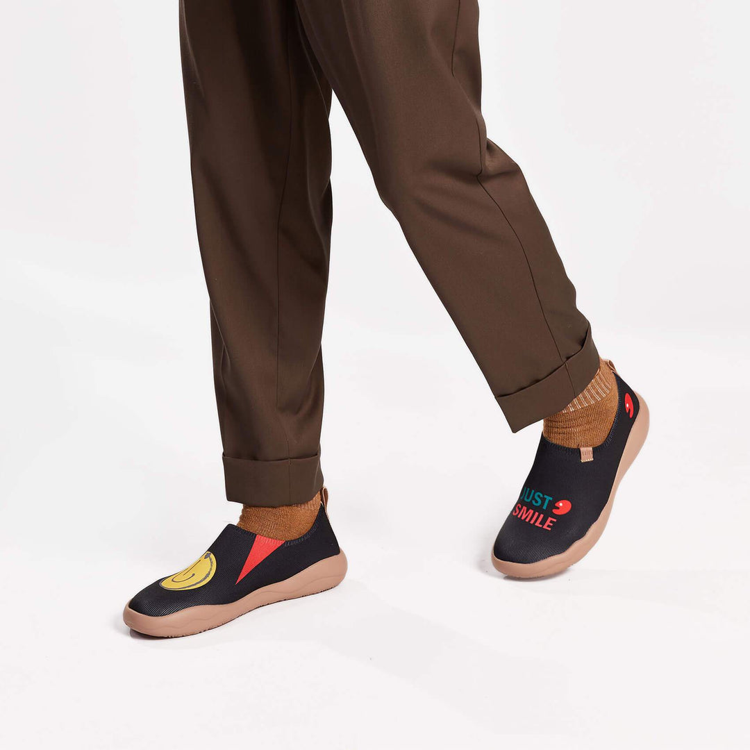 Smiley Black Knitted Men